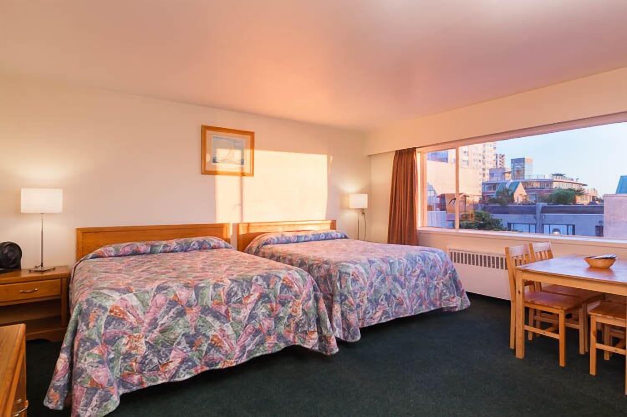 English Bay Hotel Ванкувър Екстериор снимка