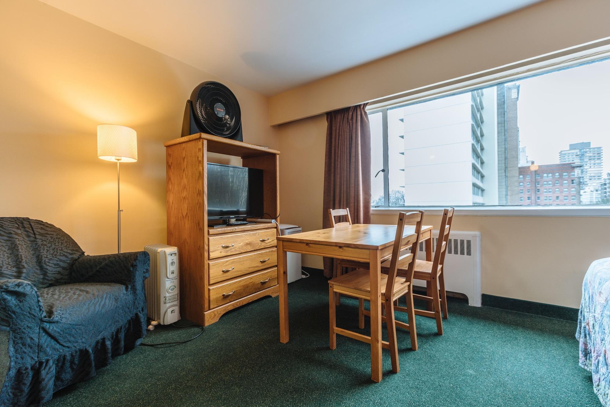 English Bay Hotel Ванкувър Екстериор снимка