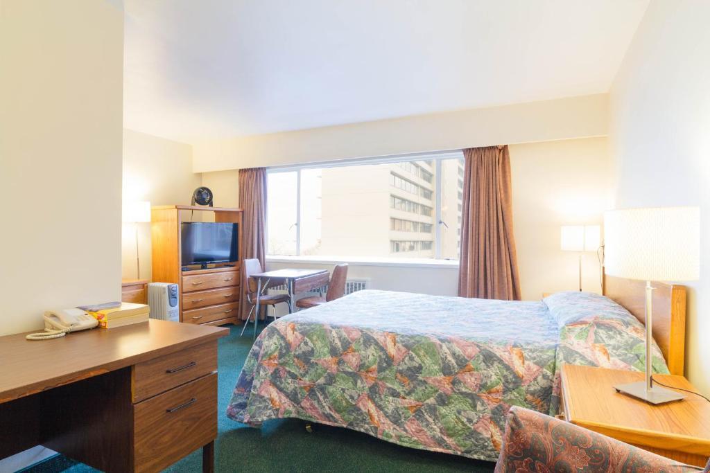 English Bay Hotel Ванкувър Стая снимка
